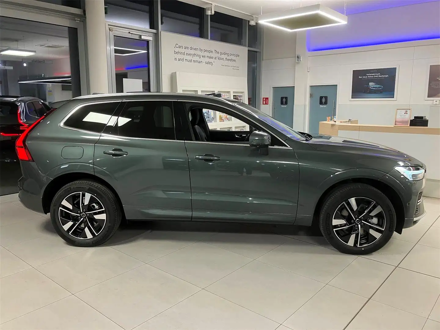 Volvo XC60 T6 AWD Facelift Plus Bright Grün - 2