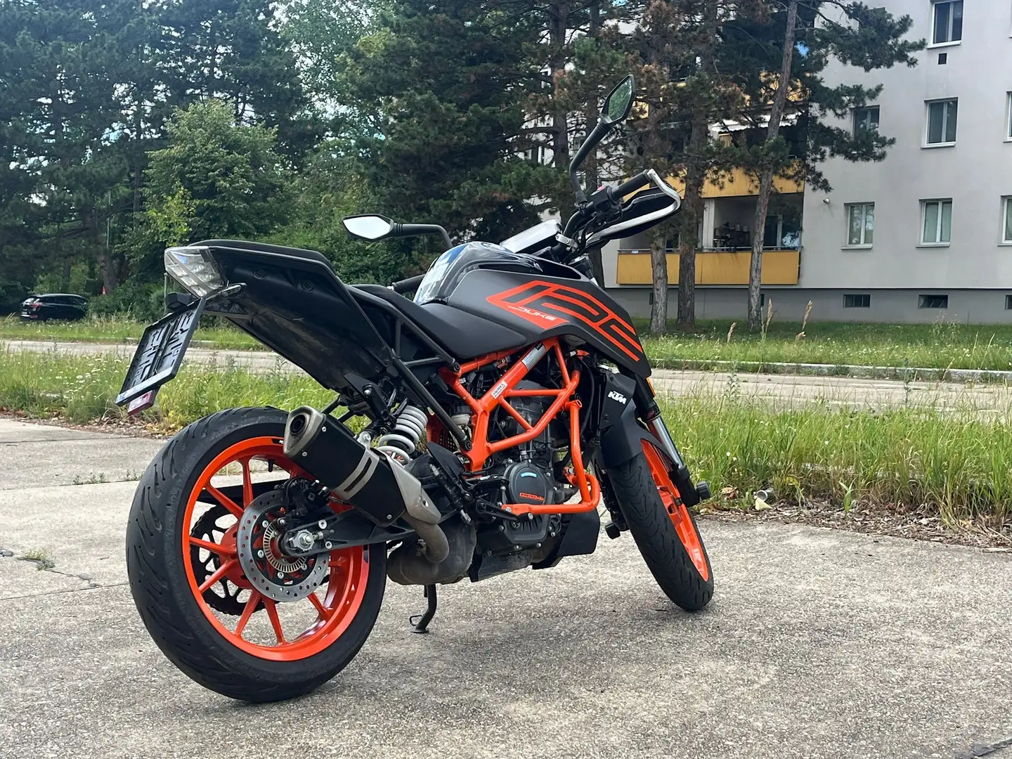 KTM 125 Duke Orange - 2
