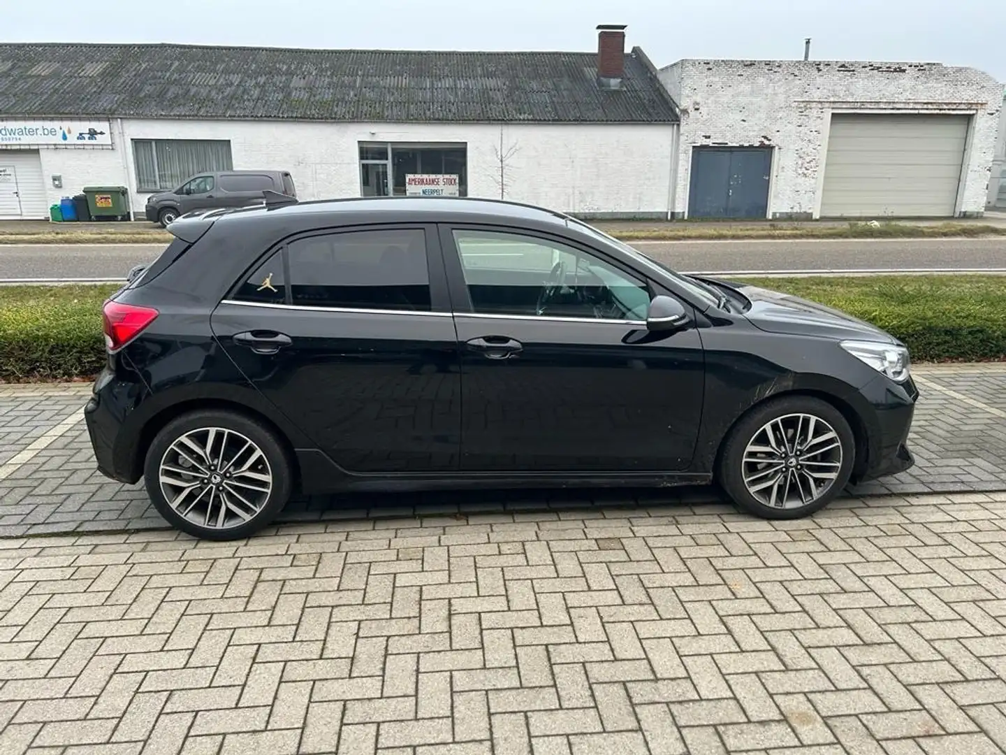 Kia Rio Rio 1.2 GT LINE *zetelverwarming* carplay*camera* Noir - 2