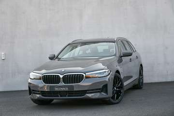 Touring 530e *xDRIVE*CARPLAY*AMBIENT*LED*LEDER*