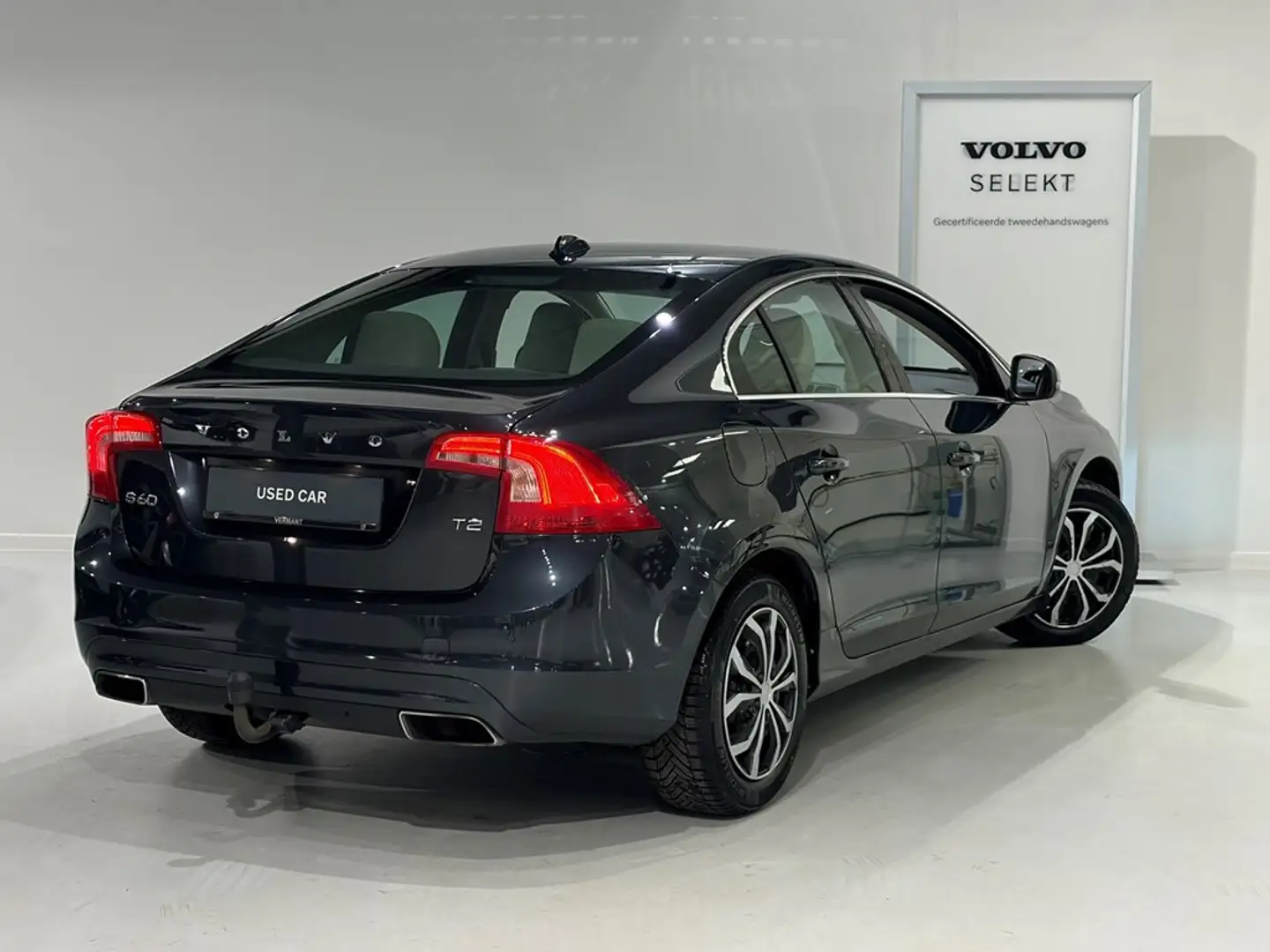 Volvo S60 T2 Automaat + leder/trekhaak Grau - 2