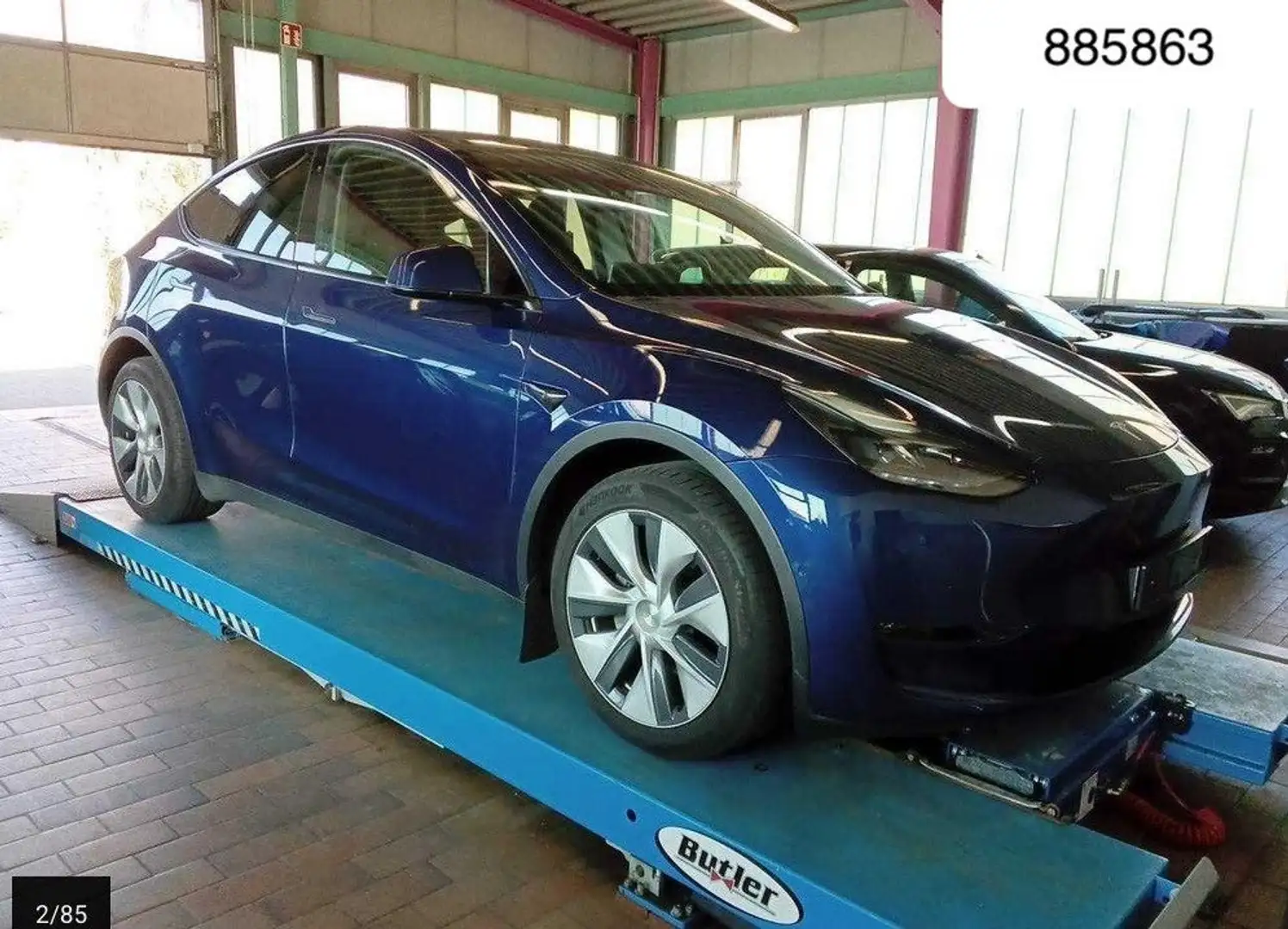 Tesla Model Y Dual AWD Autopilot Pano Wärmepumpe 4xSiH Blau - 1
