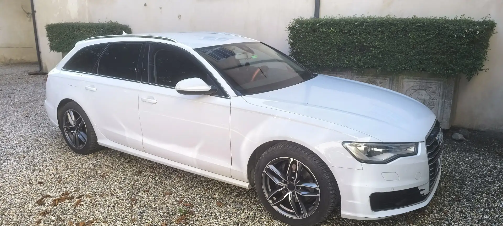 Audi A6 Avant 2.0 tdi ultra 190cv Business - 2