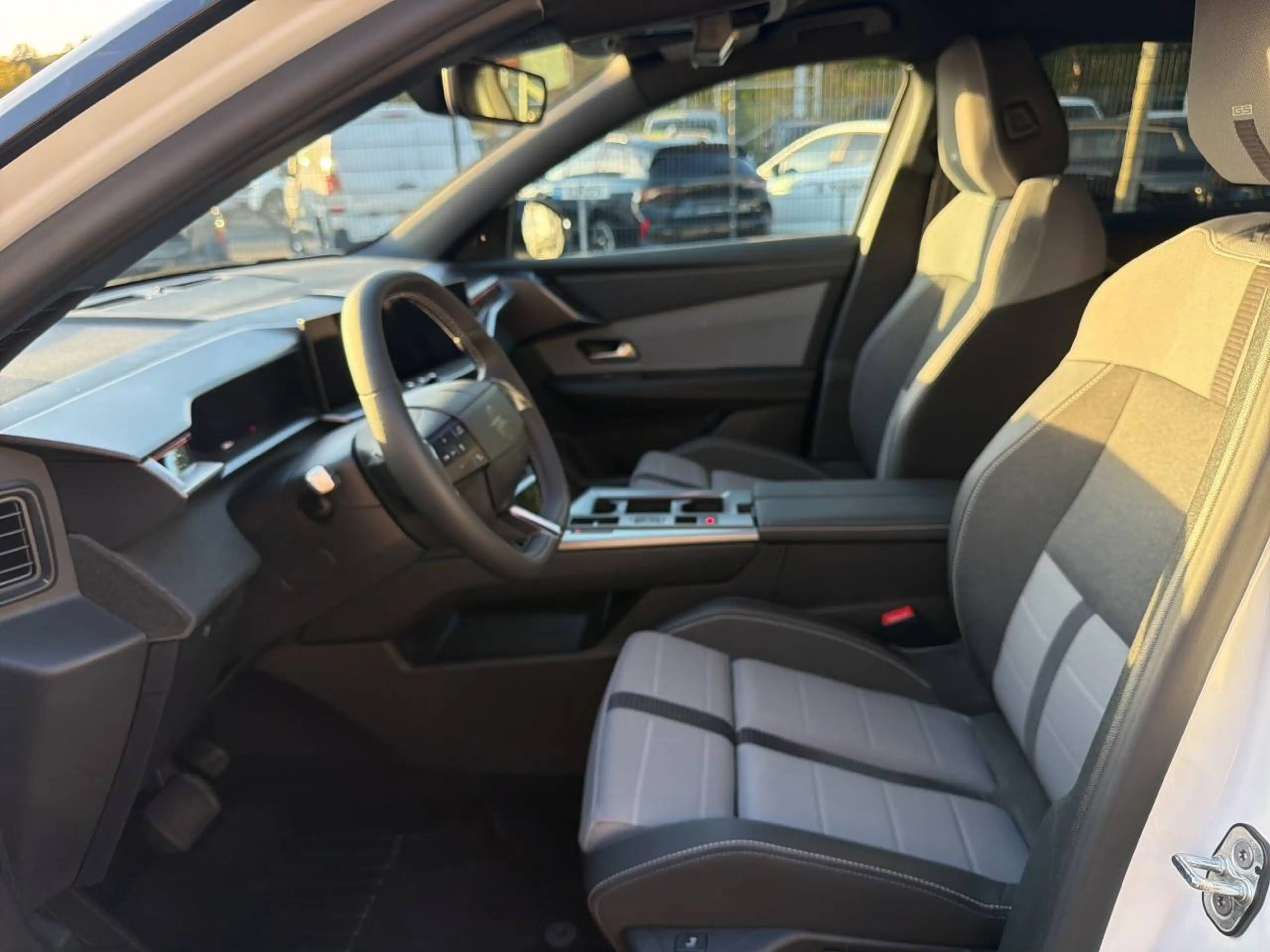 Opel Grandland 1.6 Plug-in-Hybrid 143 kW GS Navi Kamera Sitzheizung — photo 9
