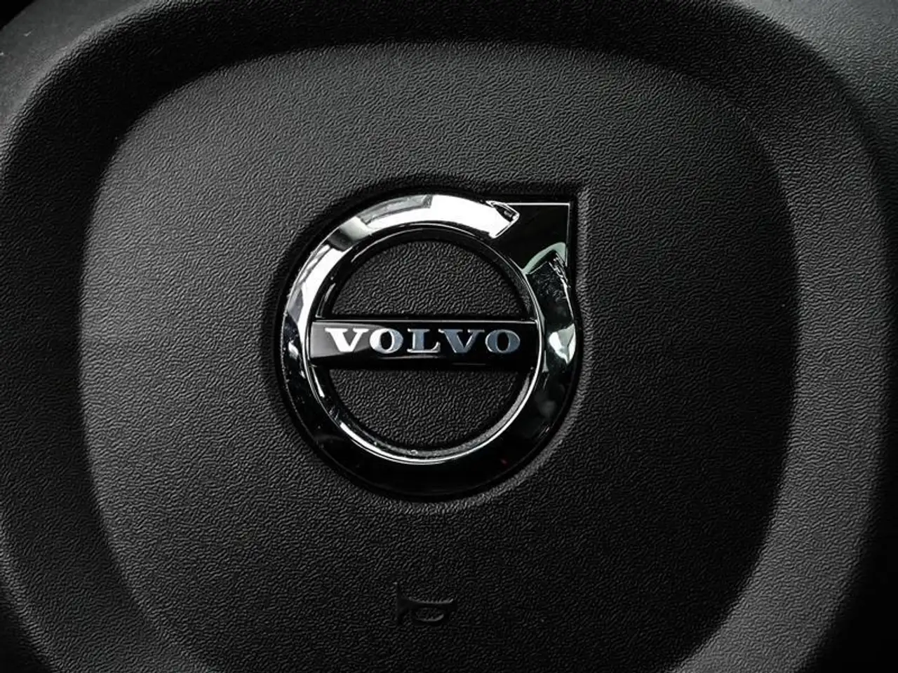 Volvo V60 Cross Country снимка Volvo V60 Cross Country