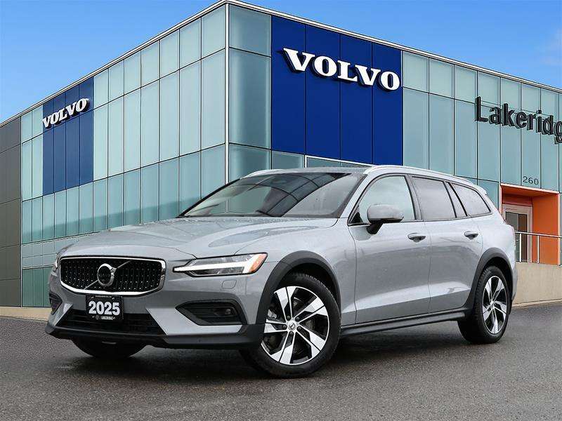 2025 Volvo V60 B5 AWD Plus