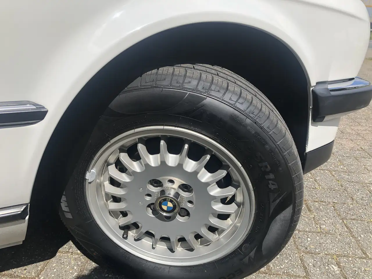 BMW 325 3-serie 325i E30 Cabriolet - super staat., foto 4
