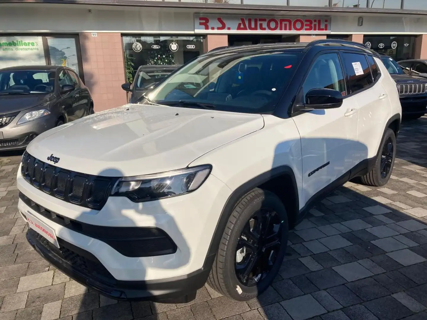 Jeep Compass 1.6 Multijet 130CV 2WD NIGHT EAGLE #TAN 5,95% Blanco - 1
