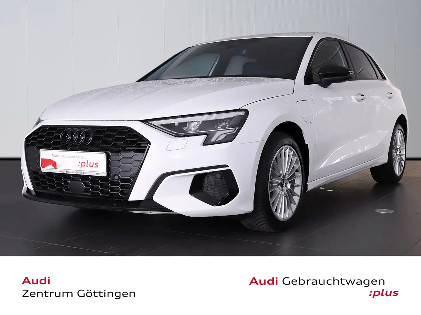 Audi A3 Sportback advanced 40 TFSI e S tr. AHK+SOUND Weiß - 1