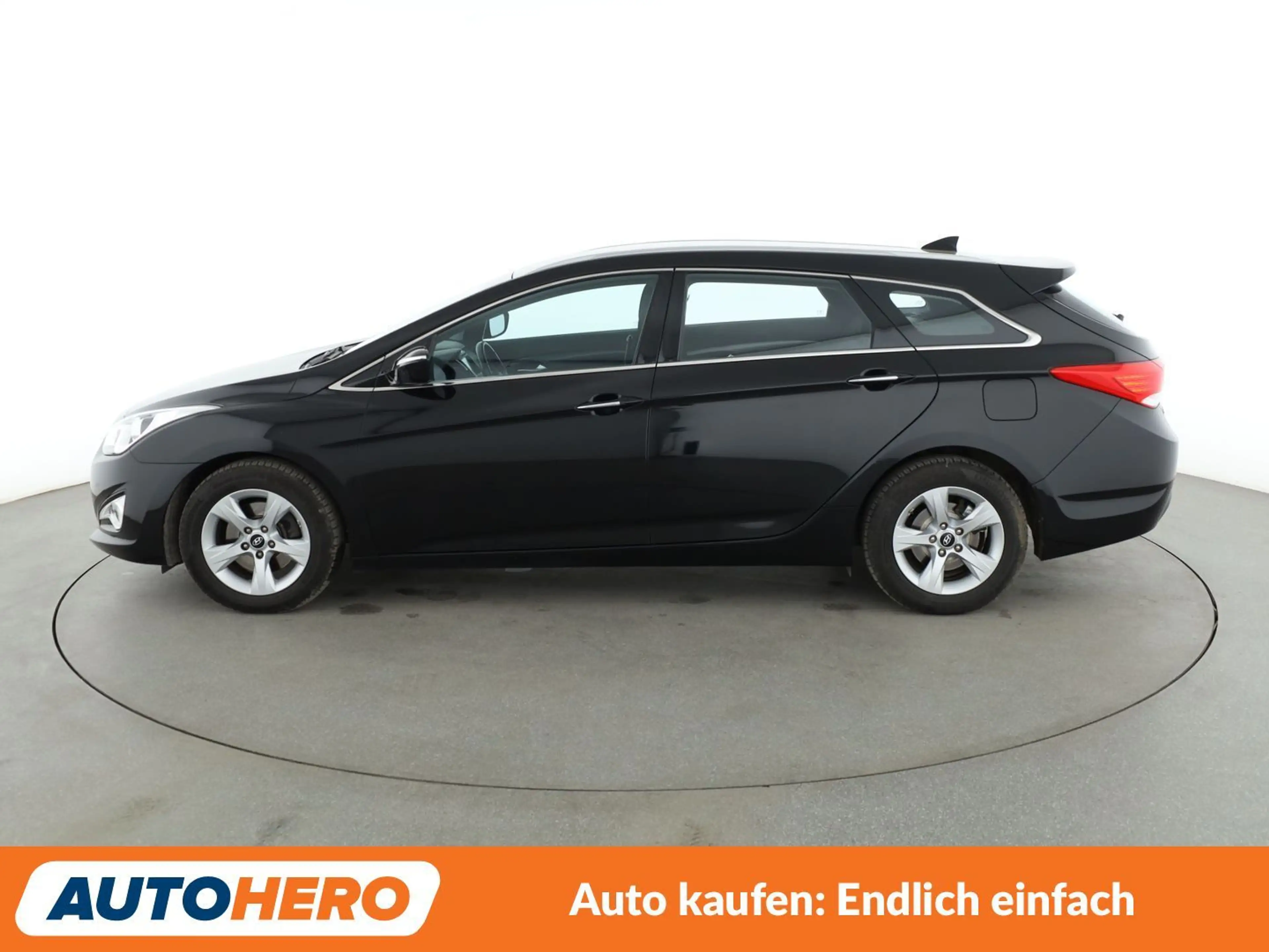 Hyundai i40 1.6 FIFA World Cup Edition*NAVI*CAM*PDC*SHZ*TEMPO* — photo 3