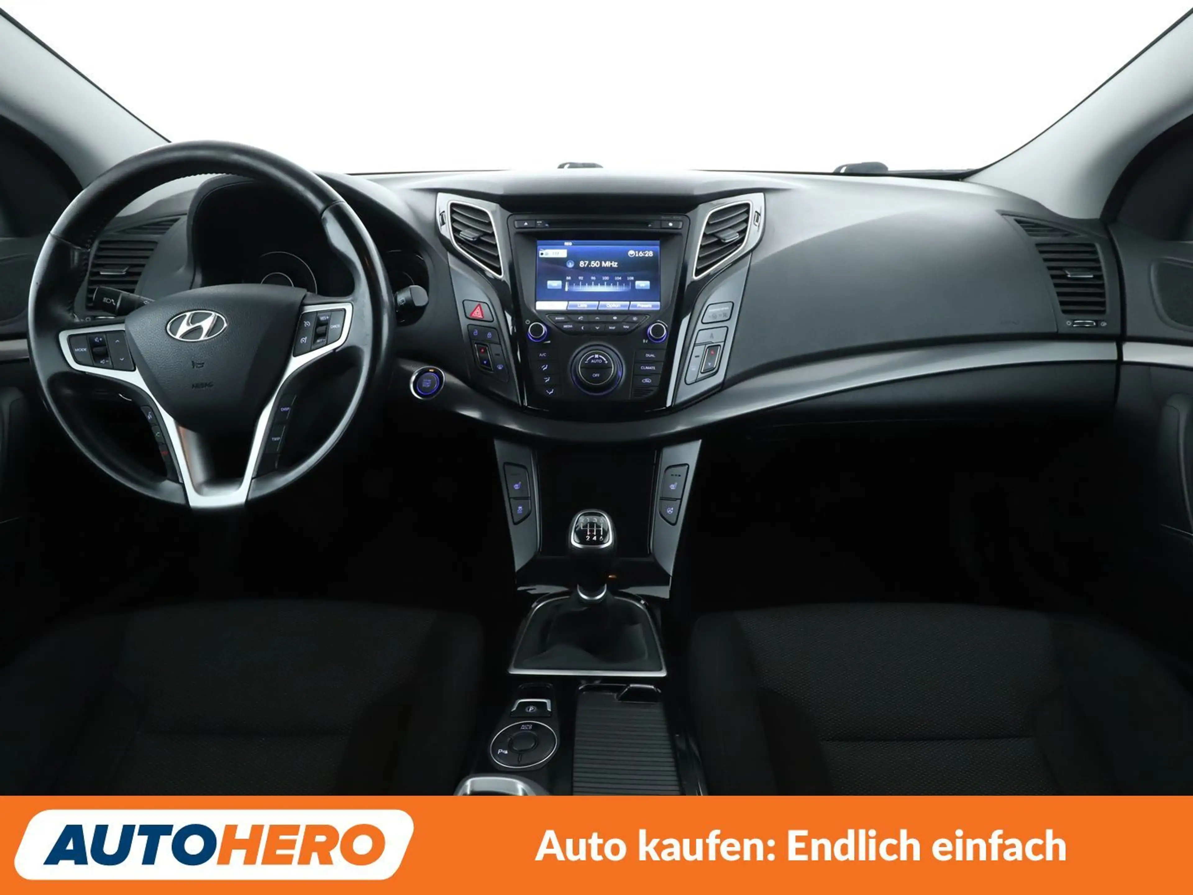 Hyundai i40 1.6 FIFA World Cup Edition*NAVI*CAM*PDC*SHZ*TEMPO* — photo 12