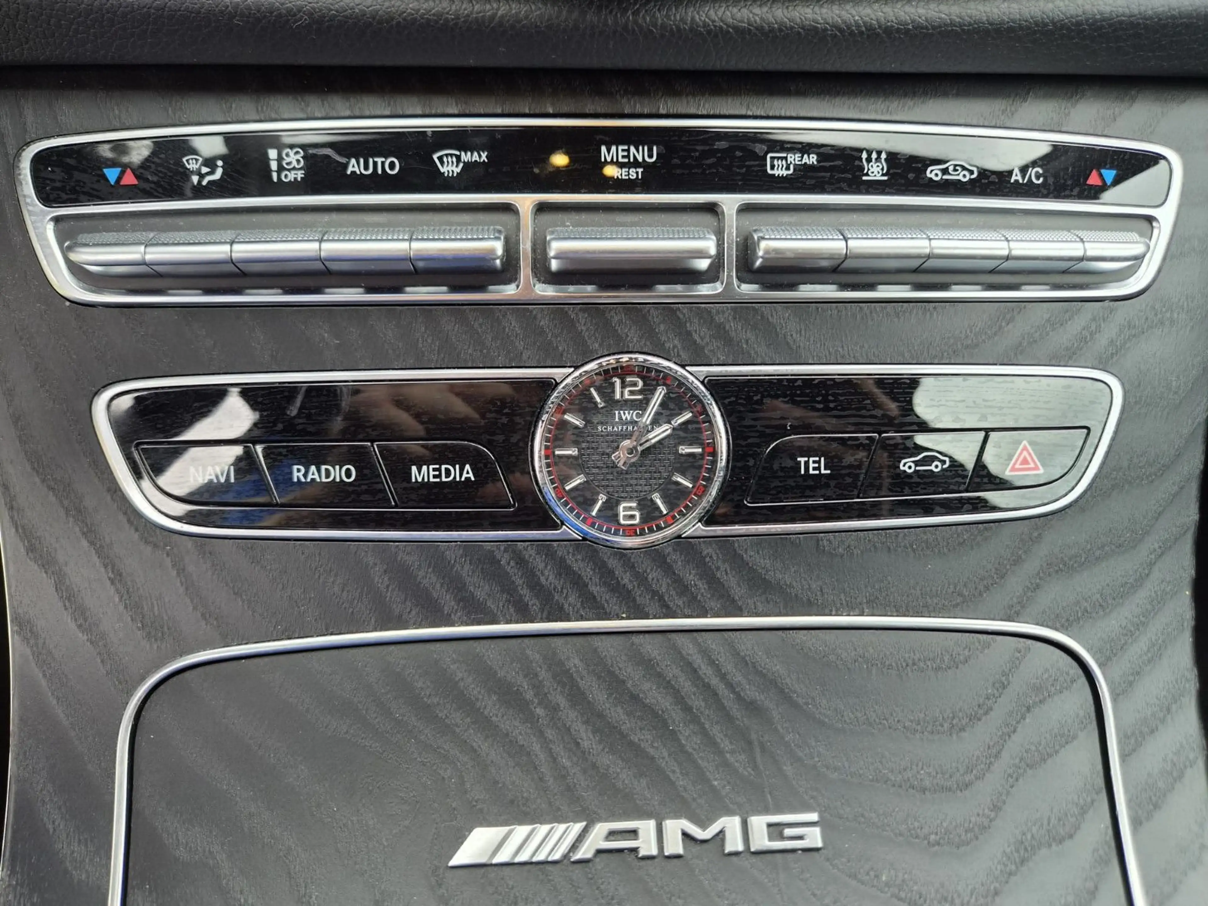 Mercedes-Benz E 63 AMG E 63S AMG Voll AHK Keramikbremse Luftfederung — photo 10