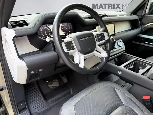 Land Rover Defender view 14