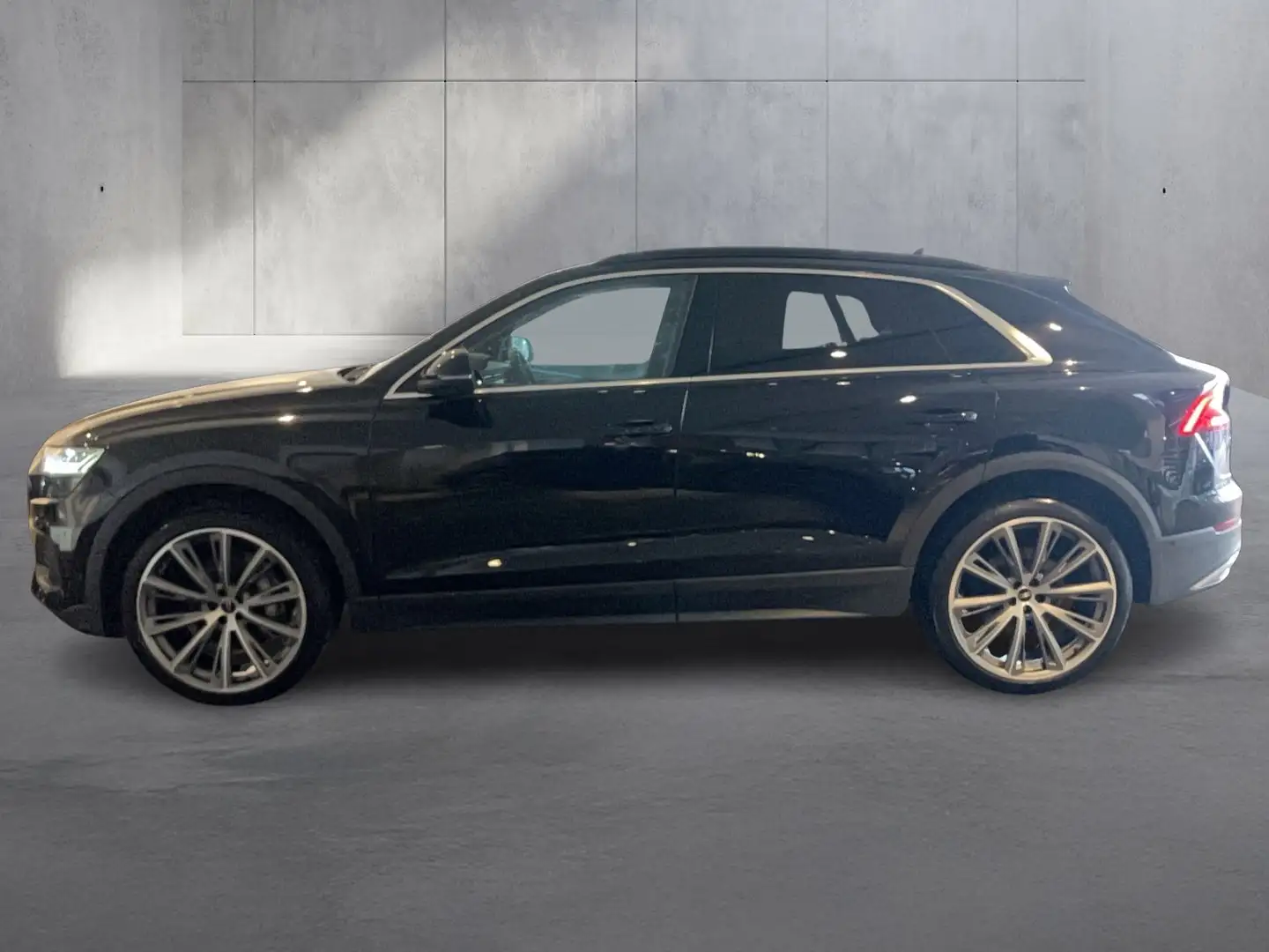 Audi Q8 55 TFSI quattro Schwarz - 2