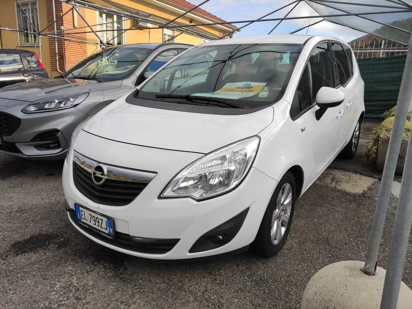 Opel Meriva Meriva 1.4t Cosmo Gpl-tech 120cv Bianco - 2