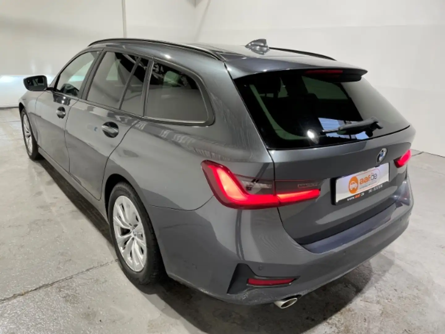 BMW 318 D Touring Automatik EU6d LED Navi Klima PDC Grigio - 2