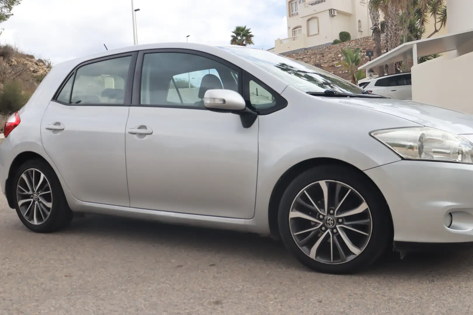 Toyota Auris 1.6 Life - 2