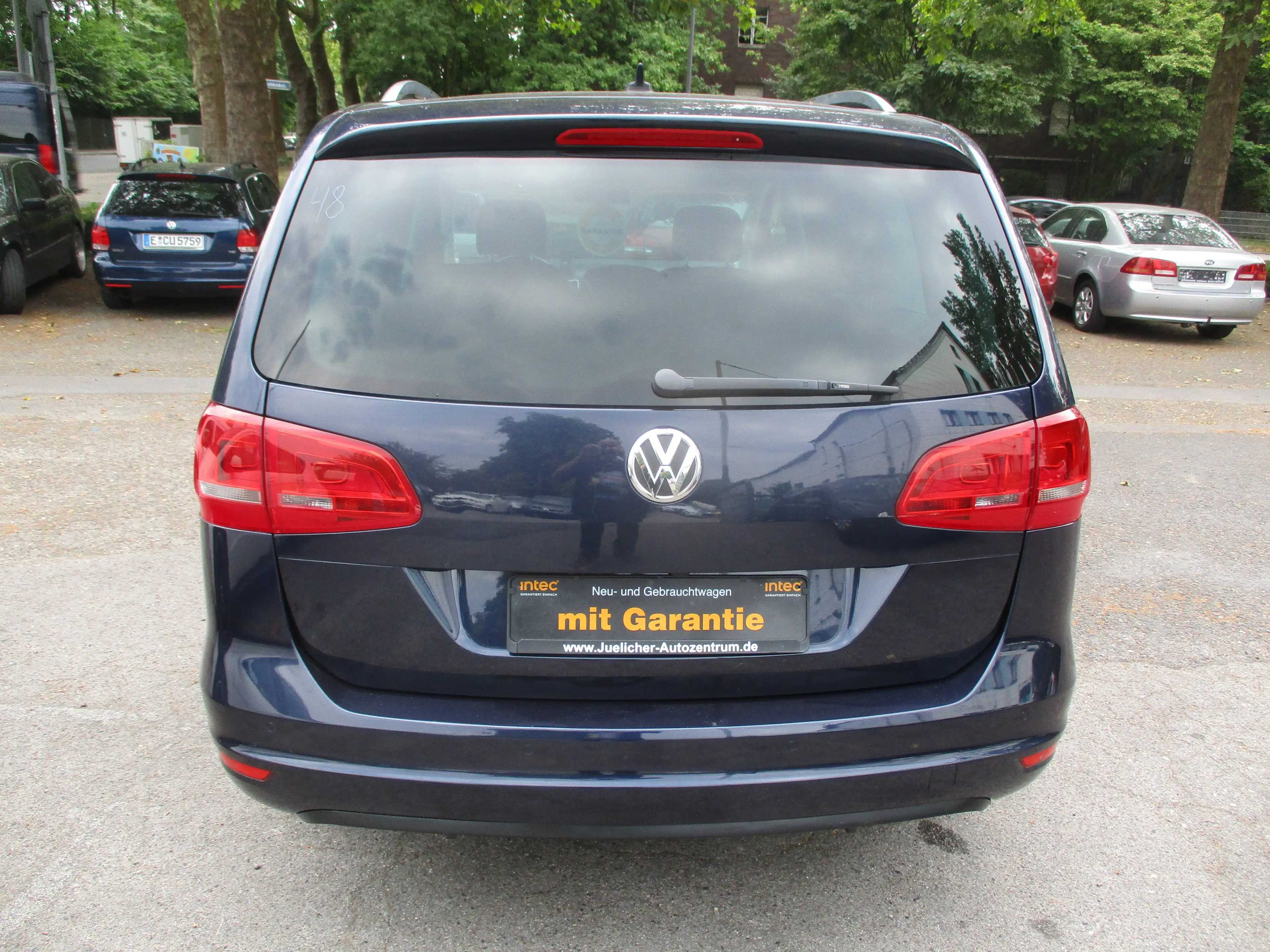 Volkswagen Sharan Highline BMT — photo 5
