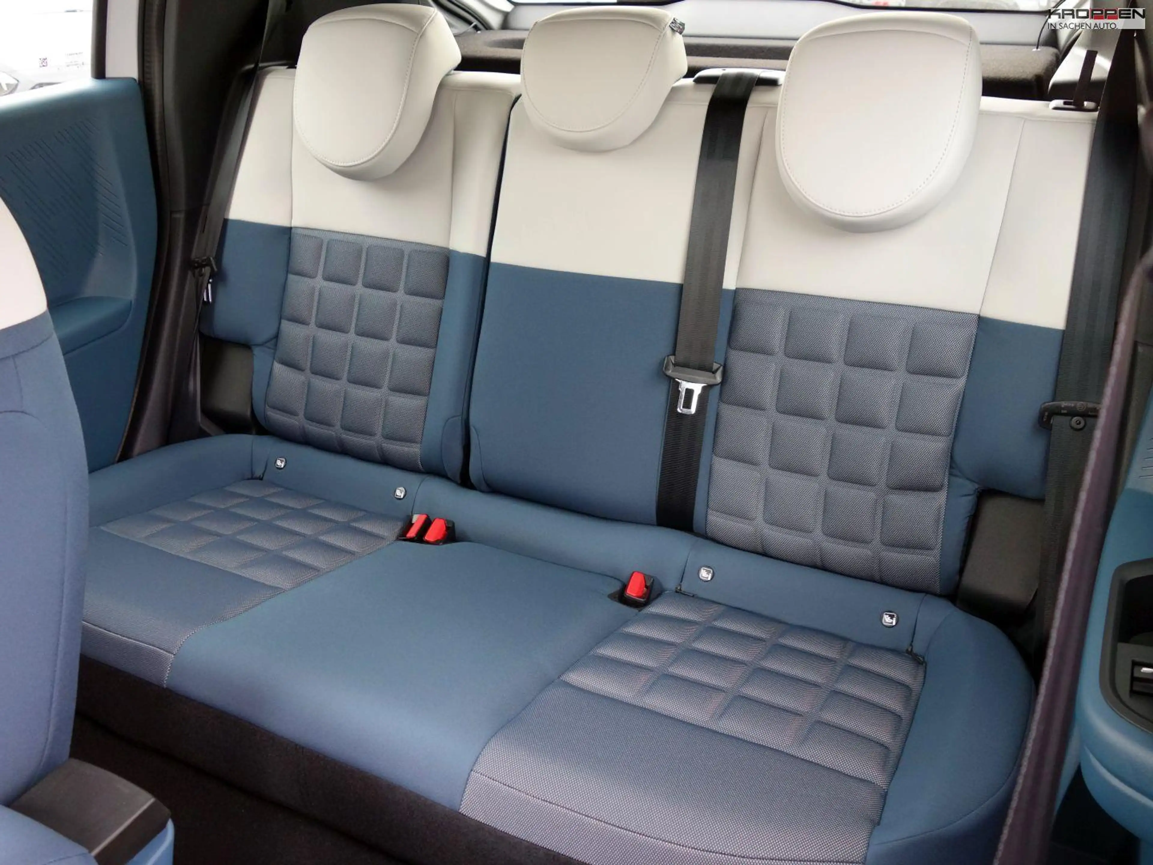 Fiat Grande Panda Hybrid La Prima inkl. Winterpaket — photo 6