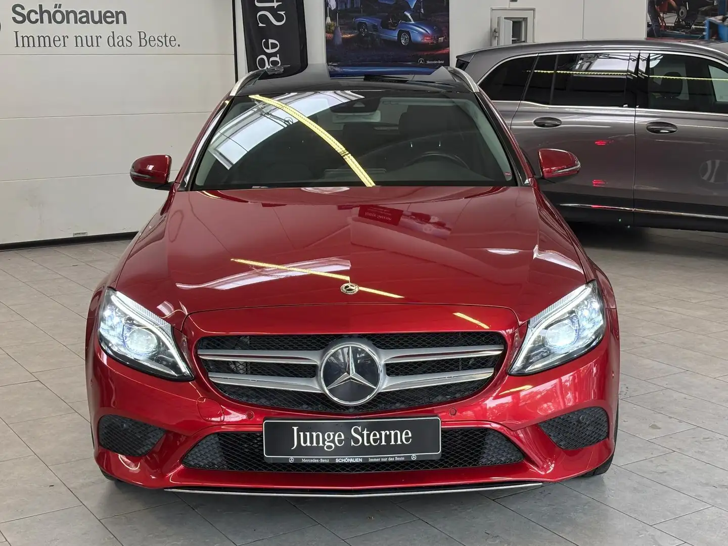 Mercedes-Benz C 300 4M T PANO+DISTRONIC+MULTIBEAM+AHK+COMAND Rot - 2