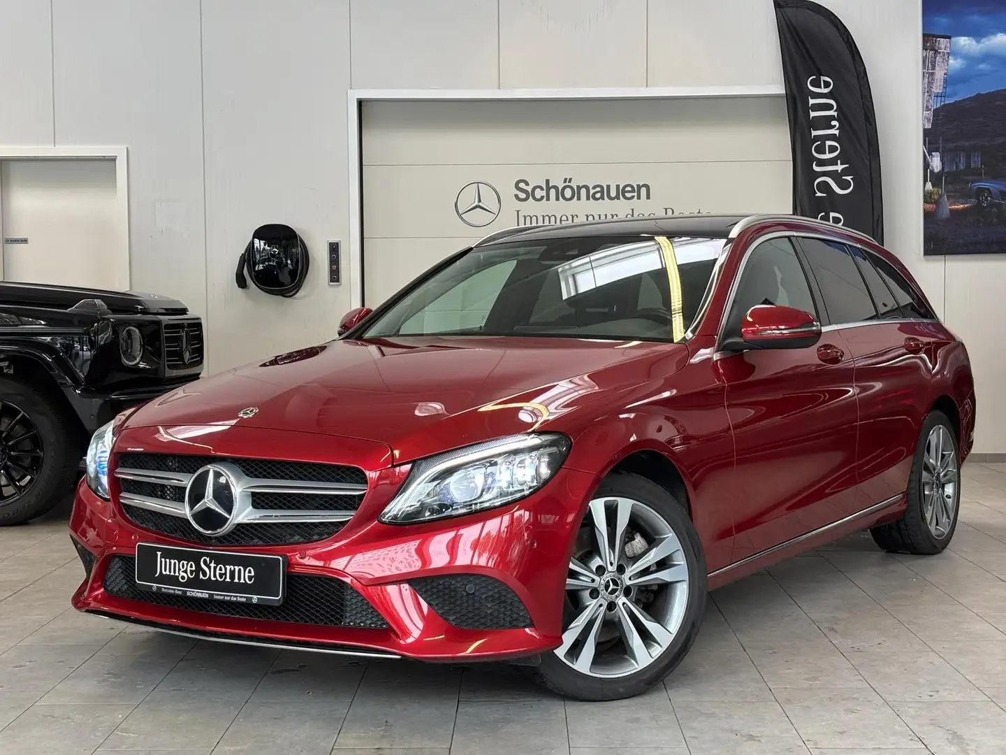 Mercedes-Benz C 300 4M T PANO+DISTRONIC+MULTIBEAM+AHK+COMAND Rot - 1