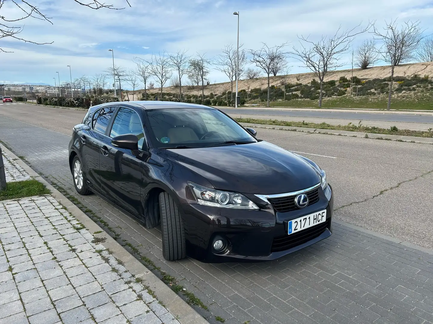 Lexus CT 200h - 1