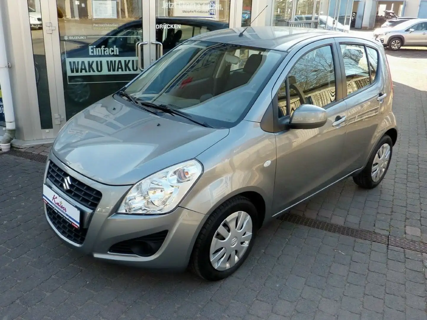 Suzuki Splash Club wenig KM! Im Kundenauftrag Grau - 1
