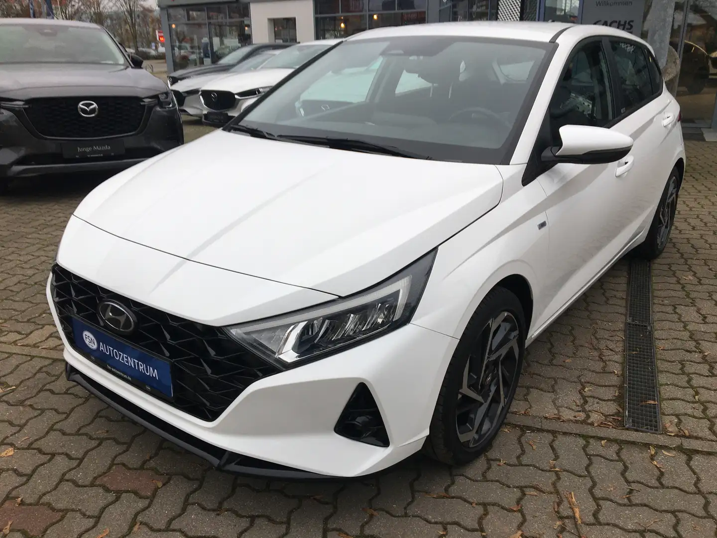 Hyundai i20 Intro Edition Weiß - 1