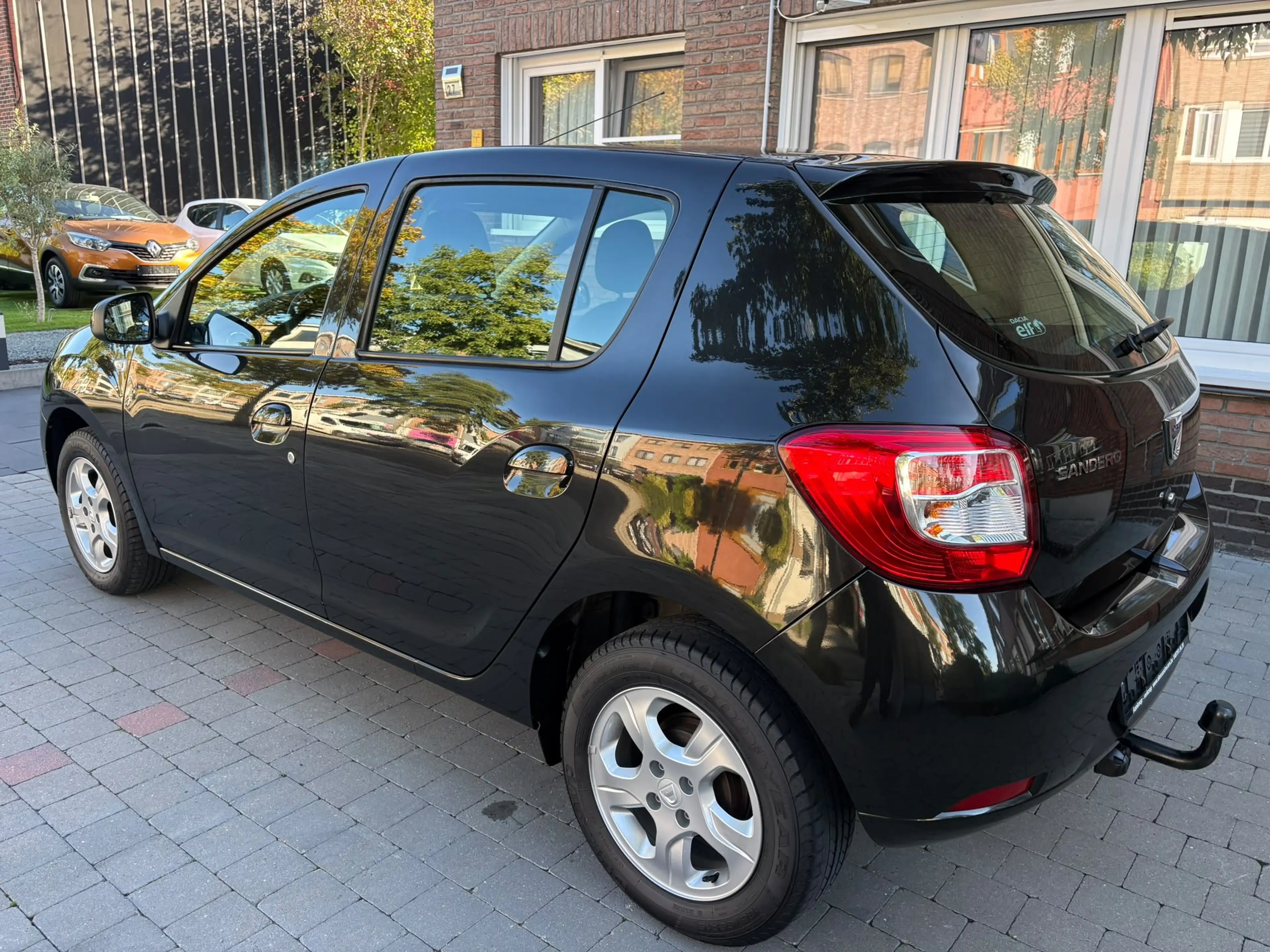 Dacia Sandero 1.2i! Nieuwstaat* Airco* 27000km* 1eigenaar* Garantie! — photo 4