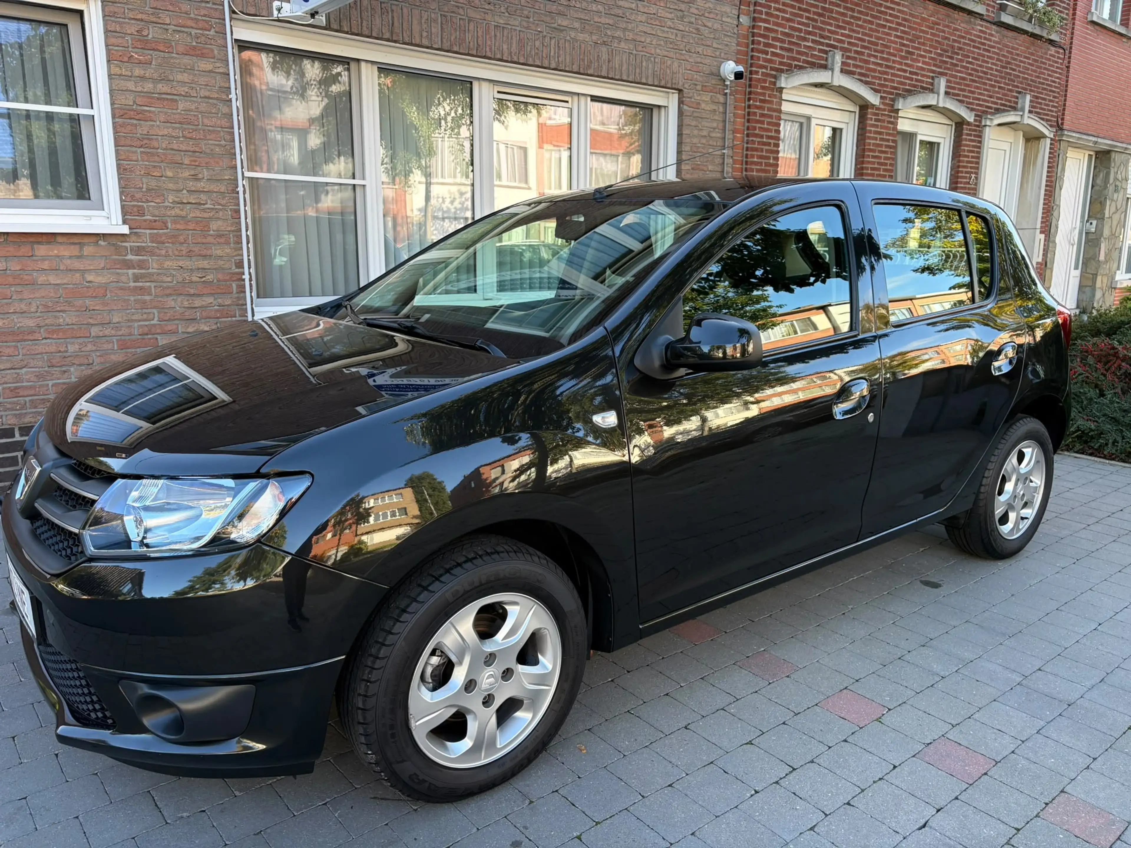 Dacia Sandero 1.2i! Nieuwstaat* Airco* 27000km* 1eigenaar* Garantie! — photo 3