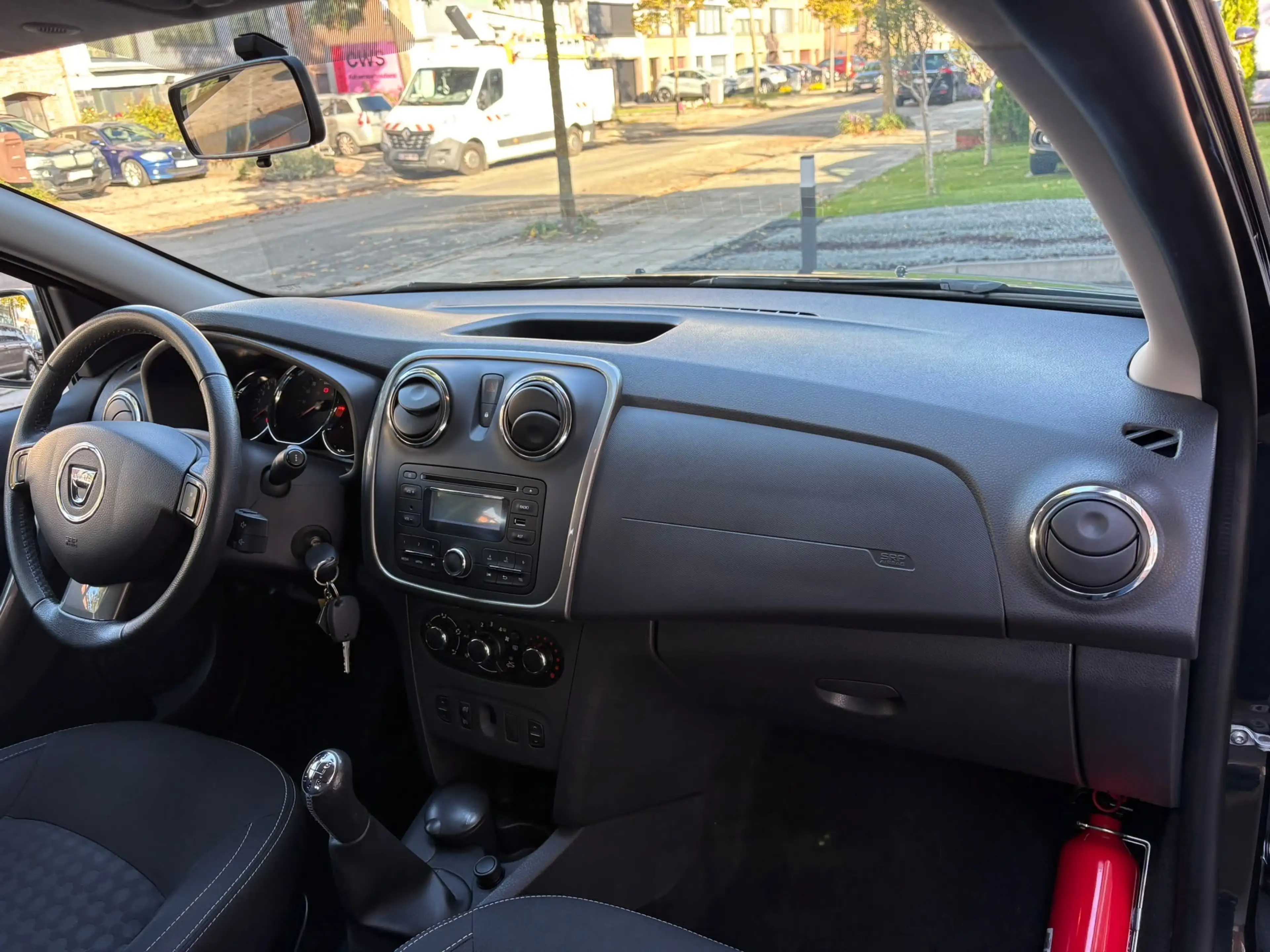 Dacia Sandero 1.2i! Nieuwstaat* Airco* 27000km* 1eigenaar* Garantie! — photo 13