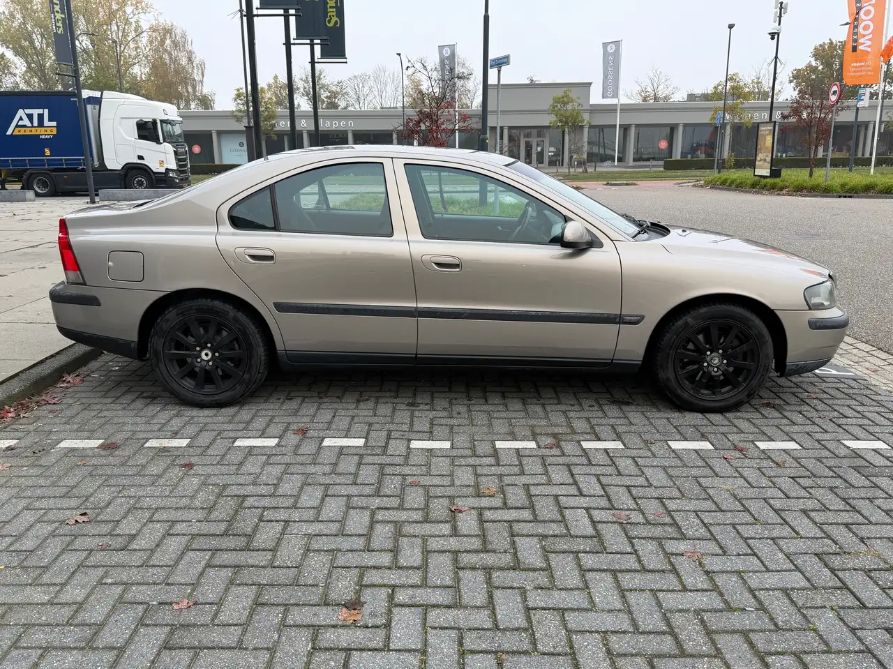 Volvo S60