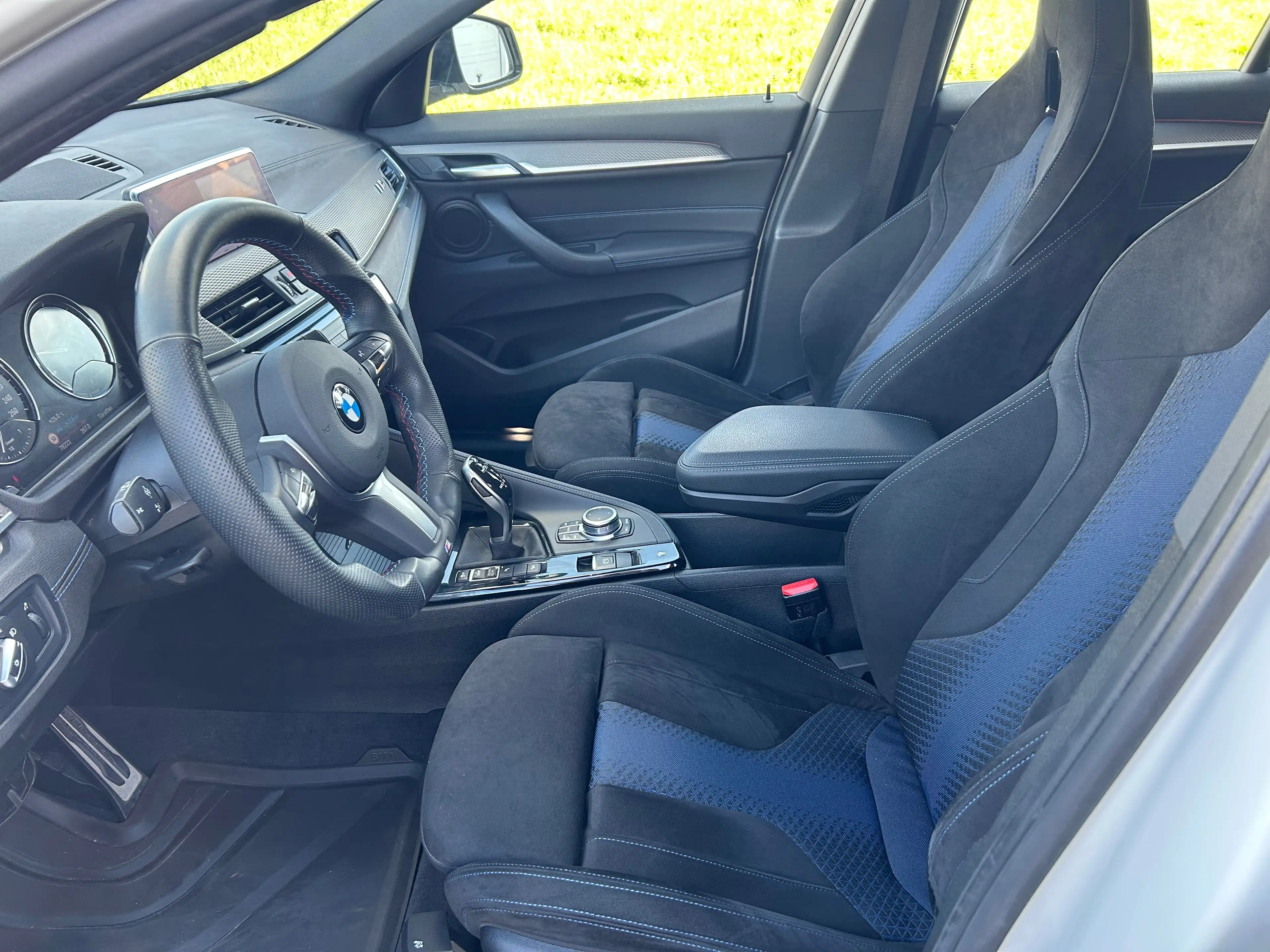 BMW X2 X2 xDrive25d M-Sport Navi AHK RFK HiFi DAB 19" — photo 15