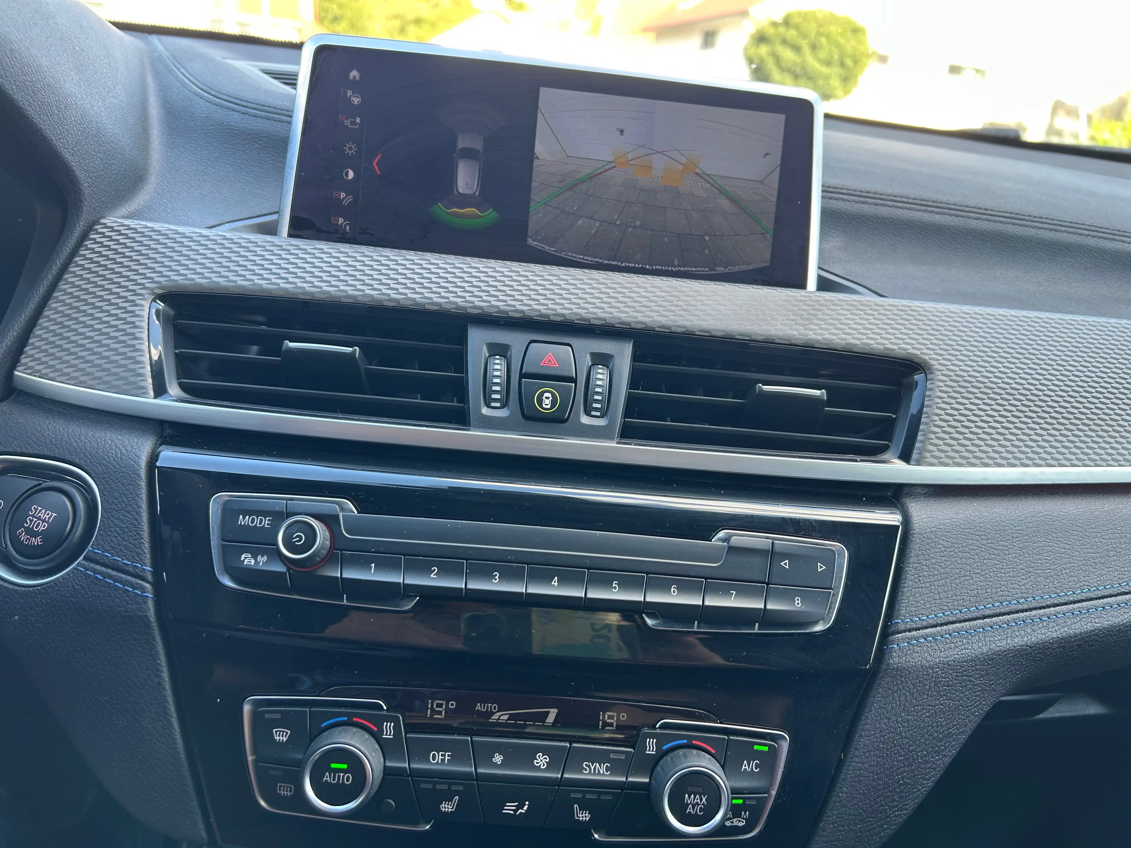 BMW X2 X2 xDrive25d M-Sport Navi AHK RFK HiFi DAB 19" — photo 7
