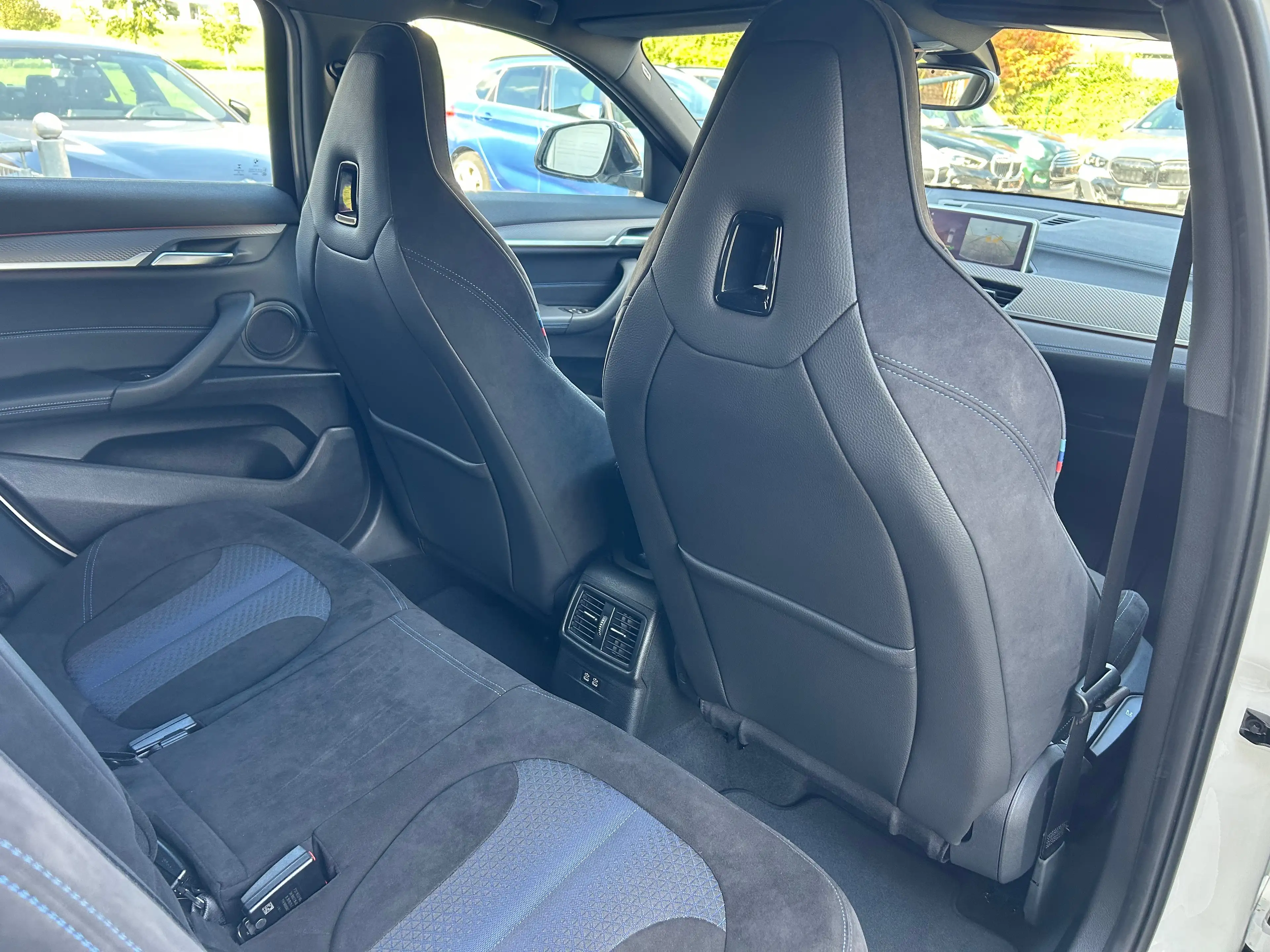 BMW X2 X2 xDrive25d M-Sport Navi AHK RFK HiFi DAB 19" — photo 13