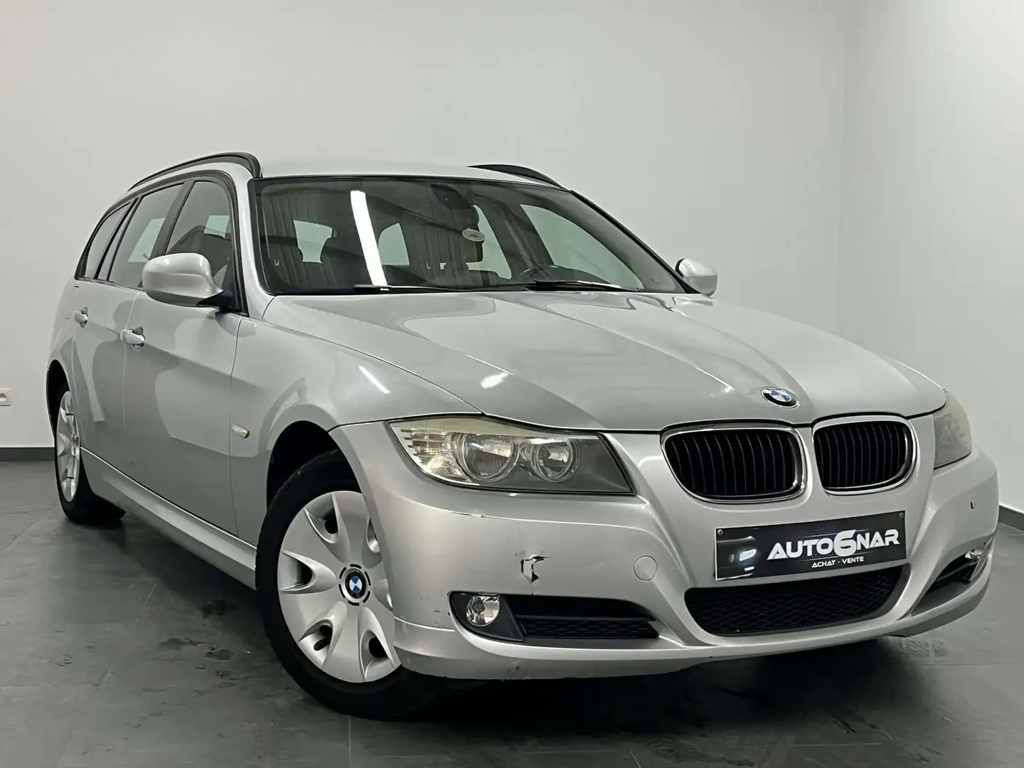 BMW 316 Touring 316 d - Airco - Navi - Cuir Argent - 1
