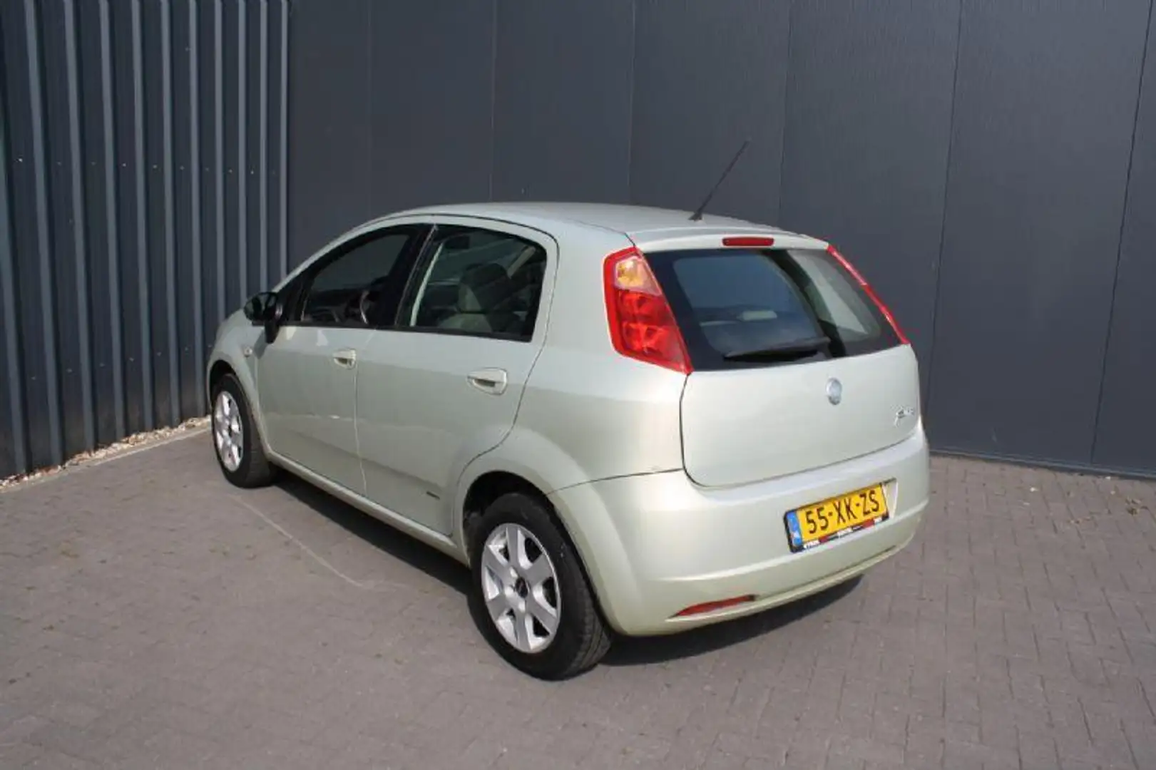 Fiat Grande Punto AIRCO 1.4 Edizione Prima - APK 12-26 - RIJKLAAR - Grün - 2