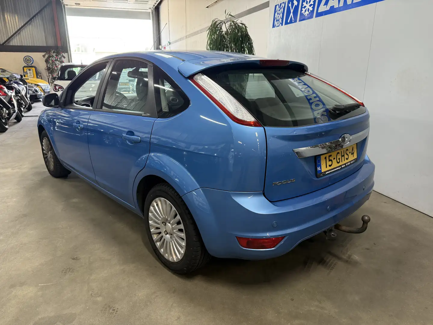 Ford Focus 1.6 Titanium Blauw - 2