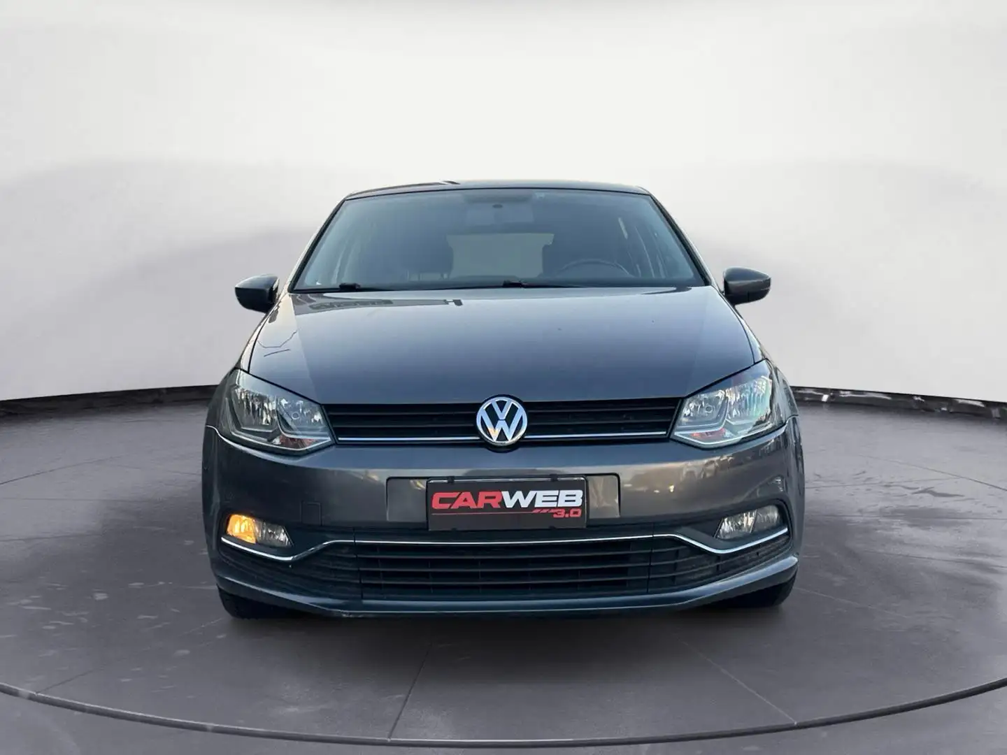 Volkswagen Polo 1.4 TDI Comfortline Bluemotion 75cv Grigio - 2