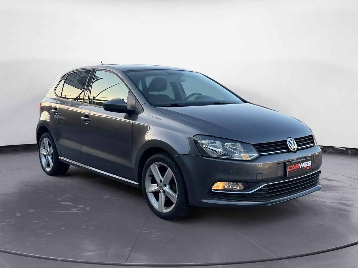 Volkswagen Polo 1.4 TDI Comfortline Bluemotion 75cv Grigio - 1