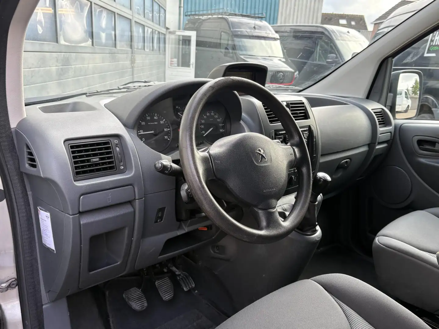 Peugeot Expert 1.6 HDI 90pk Navteq 2 Navi Airco Cruise MARGE! Gris - 2