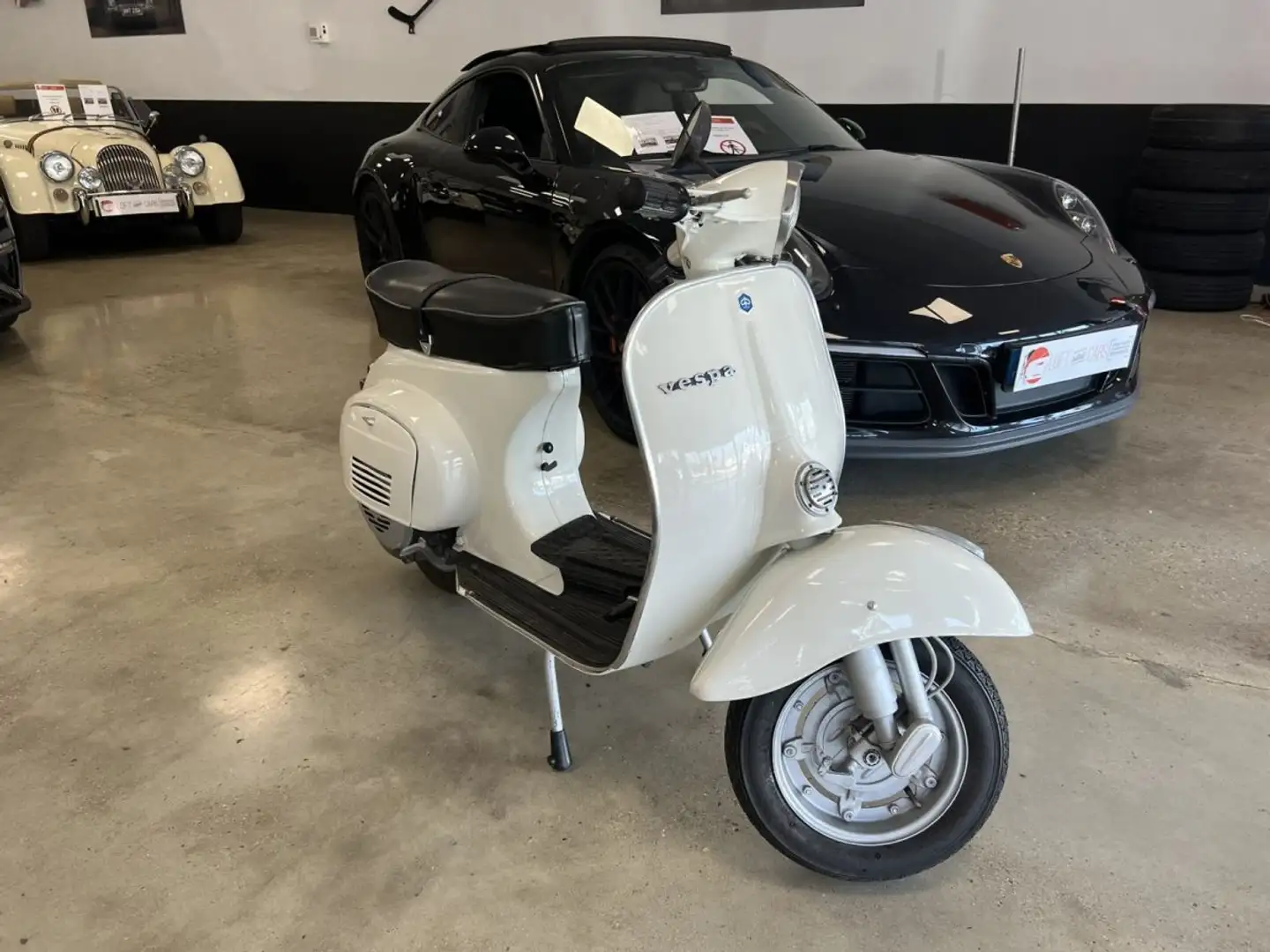Piaggio Primavera Blanco - 2