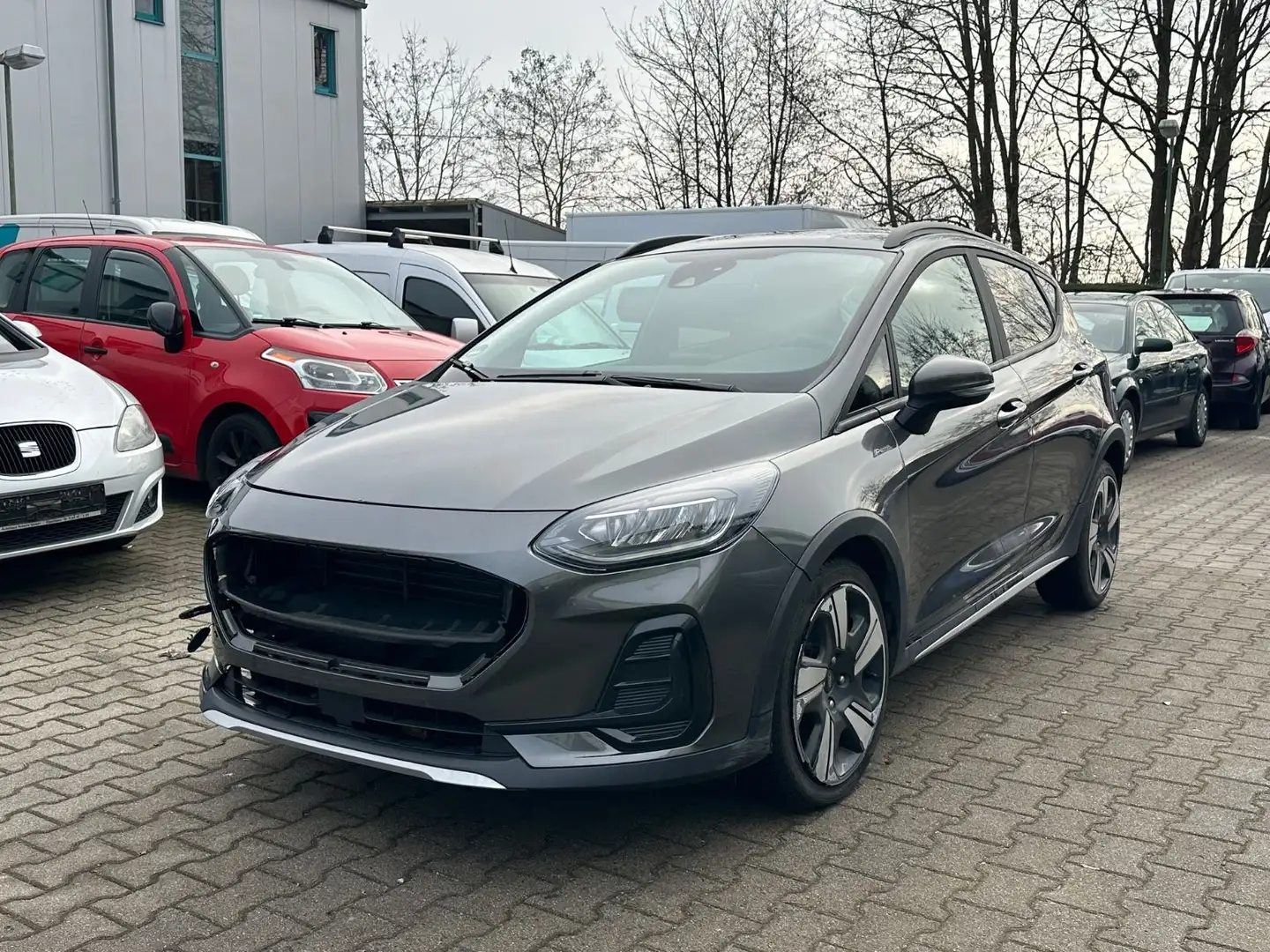 Ford Fiesta Active Navi Grau - 1