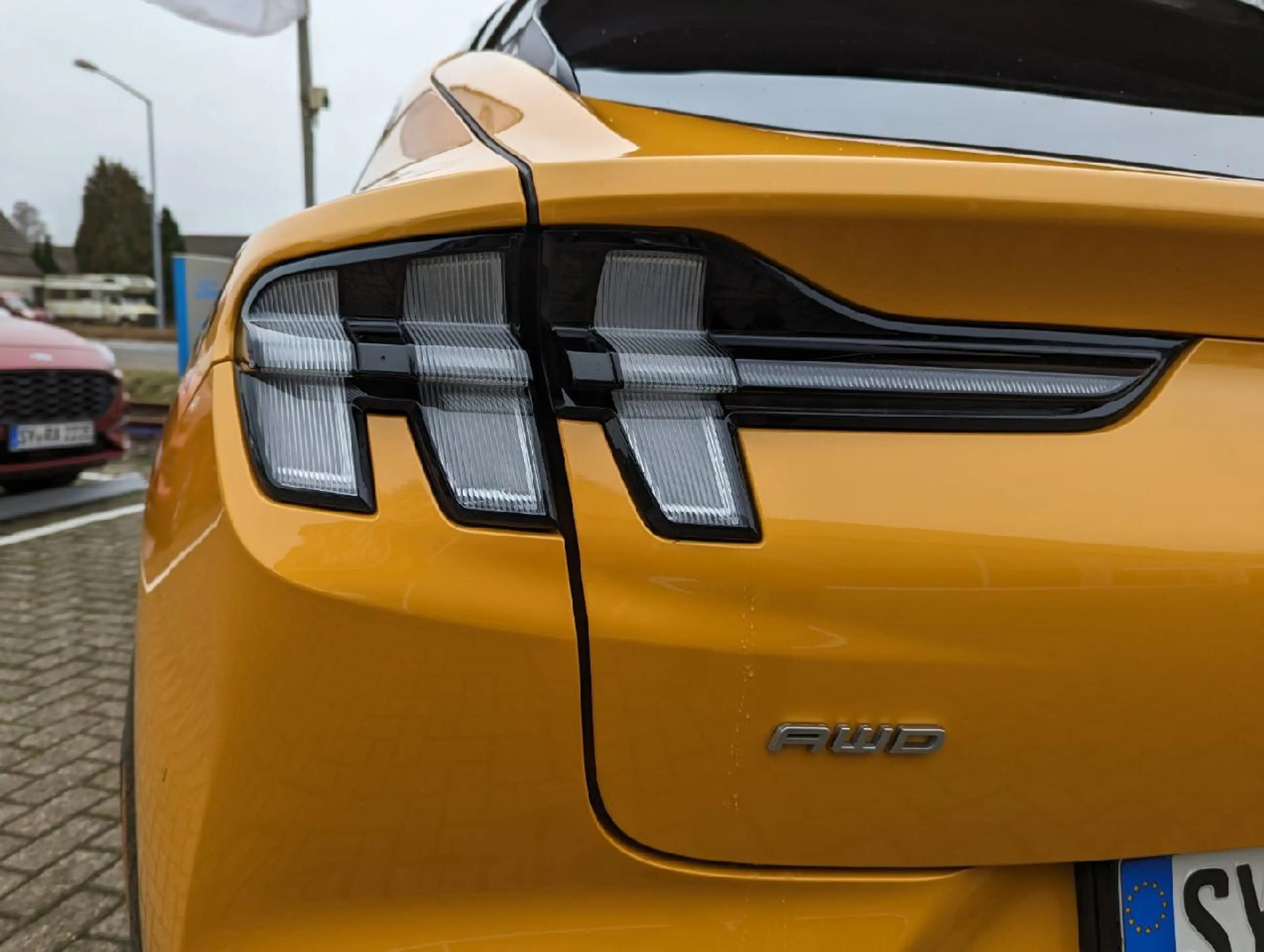 Ford Mustang Mach-E Premium AWD — photo 10