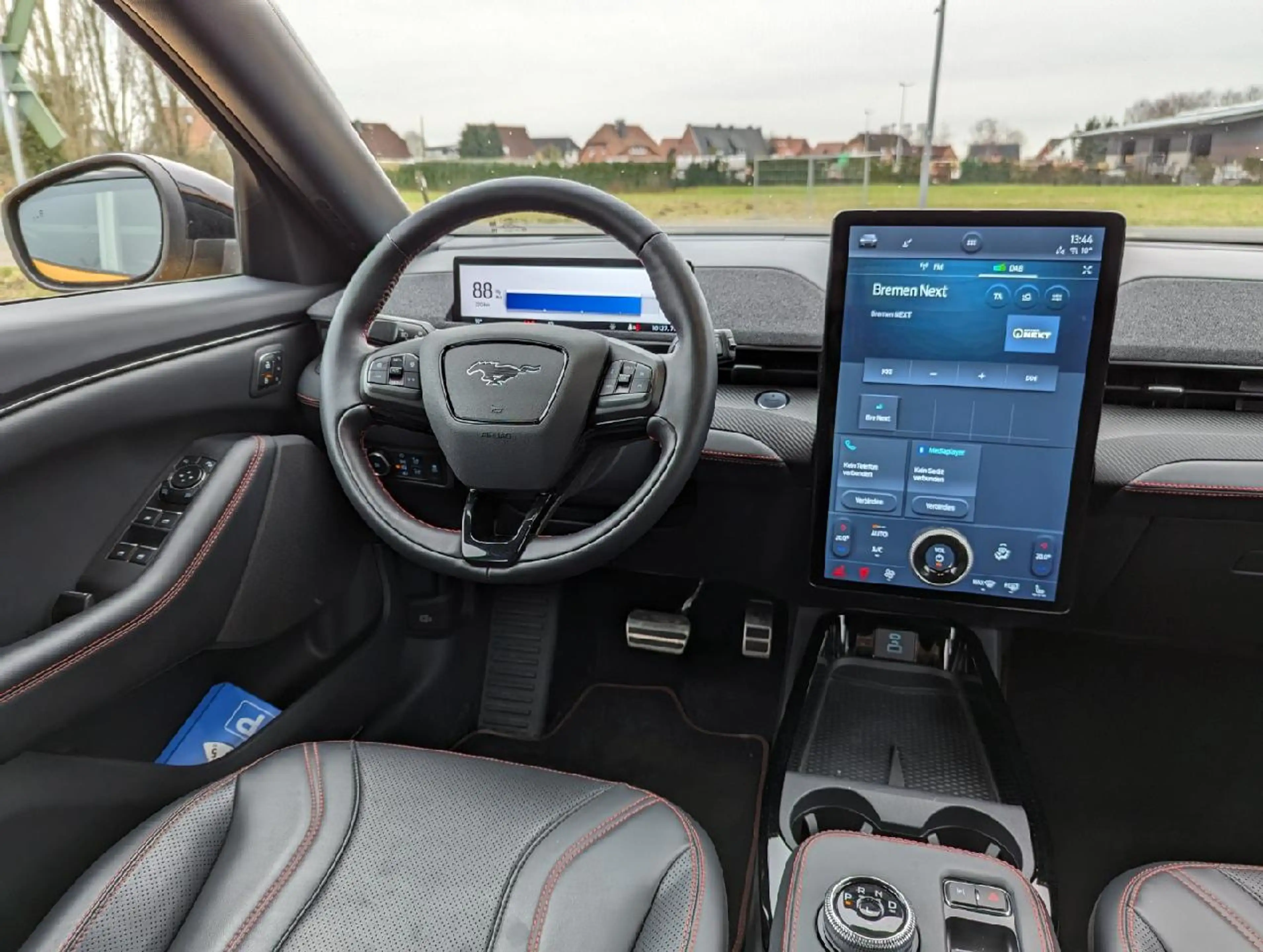 Ford Mustang Mach-E Premium AWD — photo 15