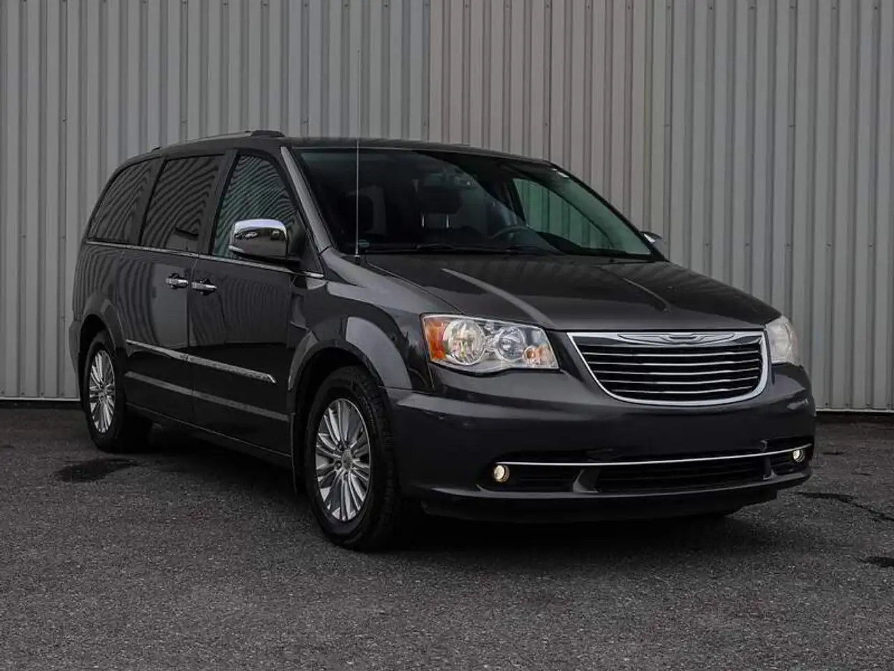 2015 Chrysler Town & Country