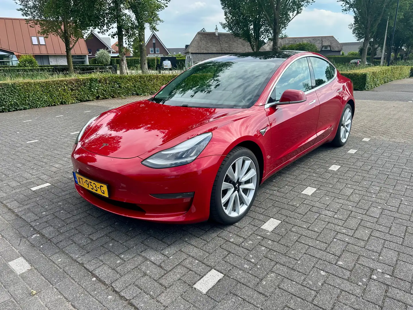 Tesla Model 3 Long Range AWD Dual Motor | SoH 86% | 19 inch Rood - 1