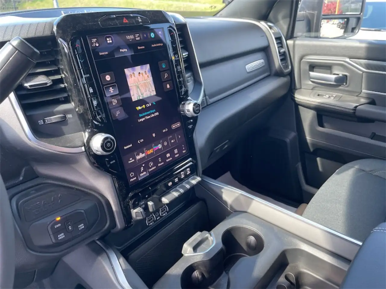 RAM 3500 снимка RAM 3500