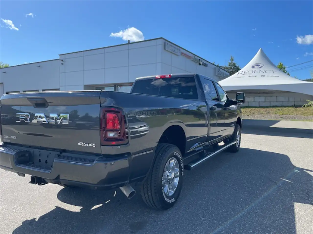 RAM 3500 снимка RAM 3500