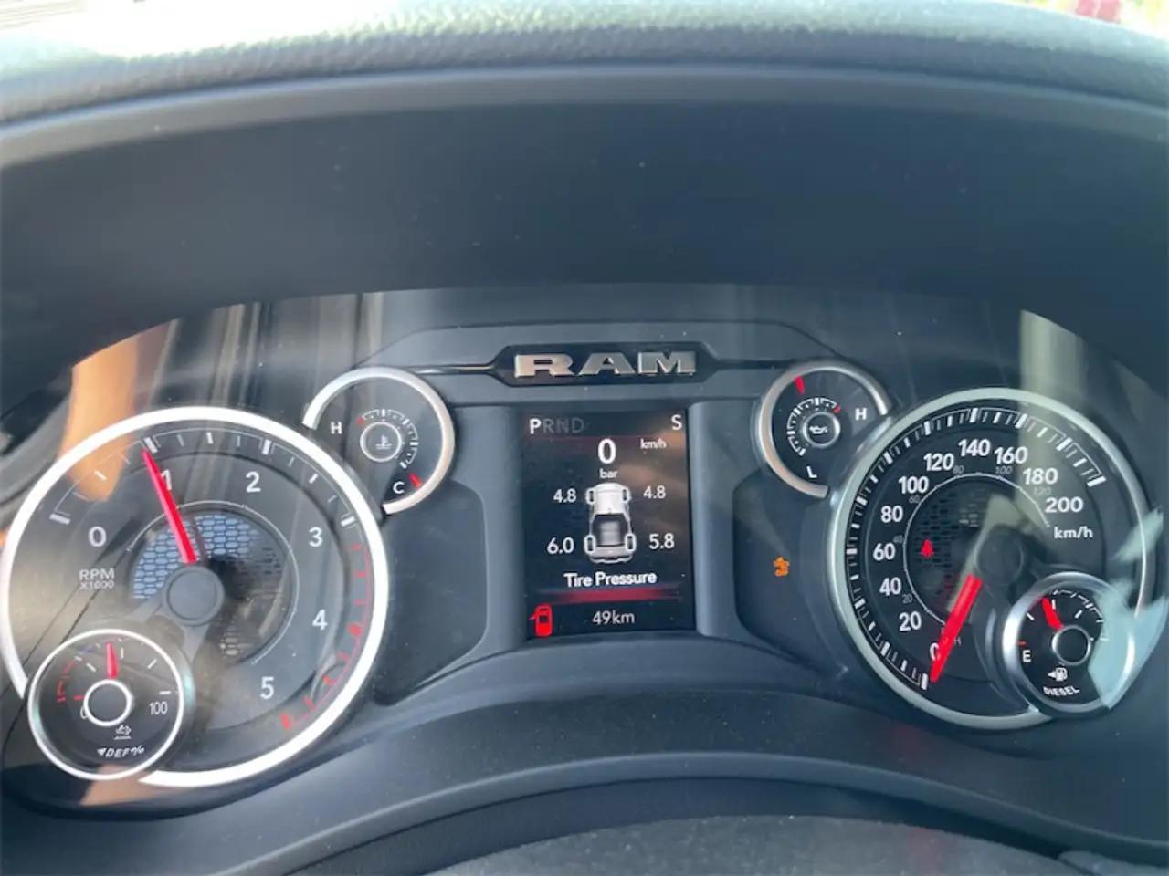RAM 3500 снимка RAM 3500